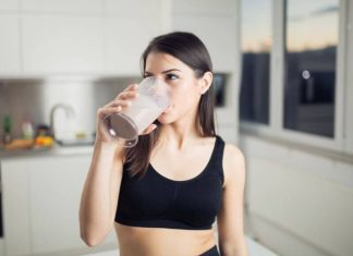 3 smoothie-uri satioase si economice pe care le vei adora