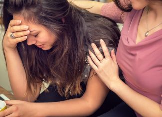 5 sfaturi pentru a consola o persoana care este trista