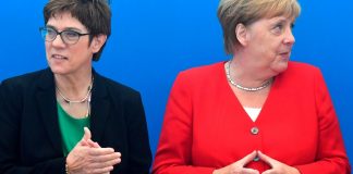 Criza politica in Germania: succesorul Angelei Merkel demisioneaza
