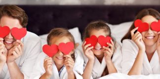 Cum sa gestionezi Ziua Indragostitilor si disfunctiile familiei fara a innebuni