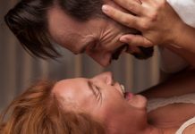 Cum sa satisfaci sexual o femeie in varsta