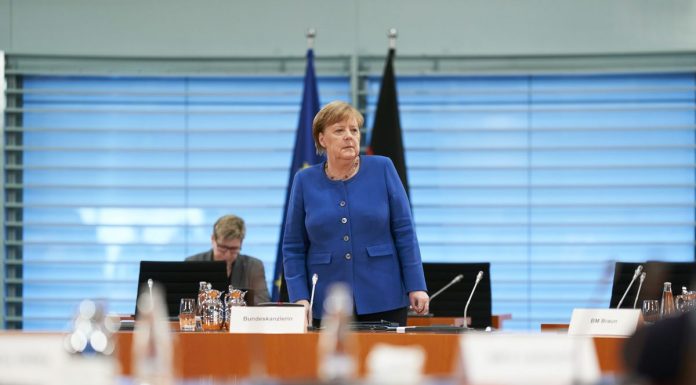 Pandemia da peste cap cursa pentru succesiunea lui Merkel la sefia CDU