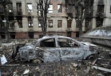 Putin lanza un feroz asalto para rendir Kiev