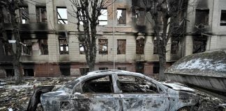 Putin lanza un feroz asalto para rendir Kiev