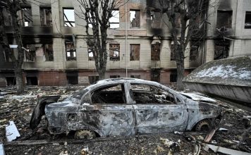 Putin lanza un feroz asalto para rendir Kiev