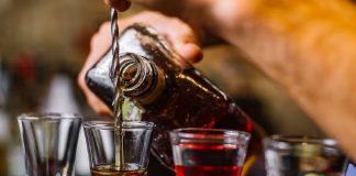 Jagermeister Manifest: o bautura perfecta pentru petrecerea de 1 Mai